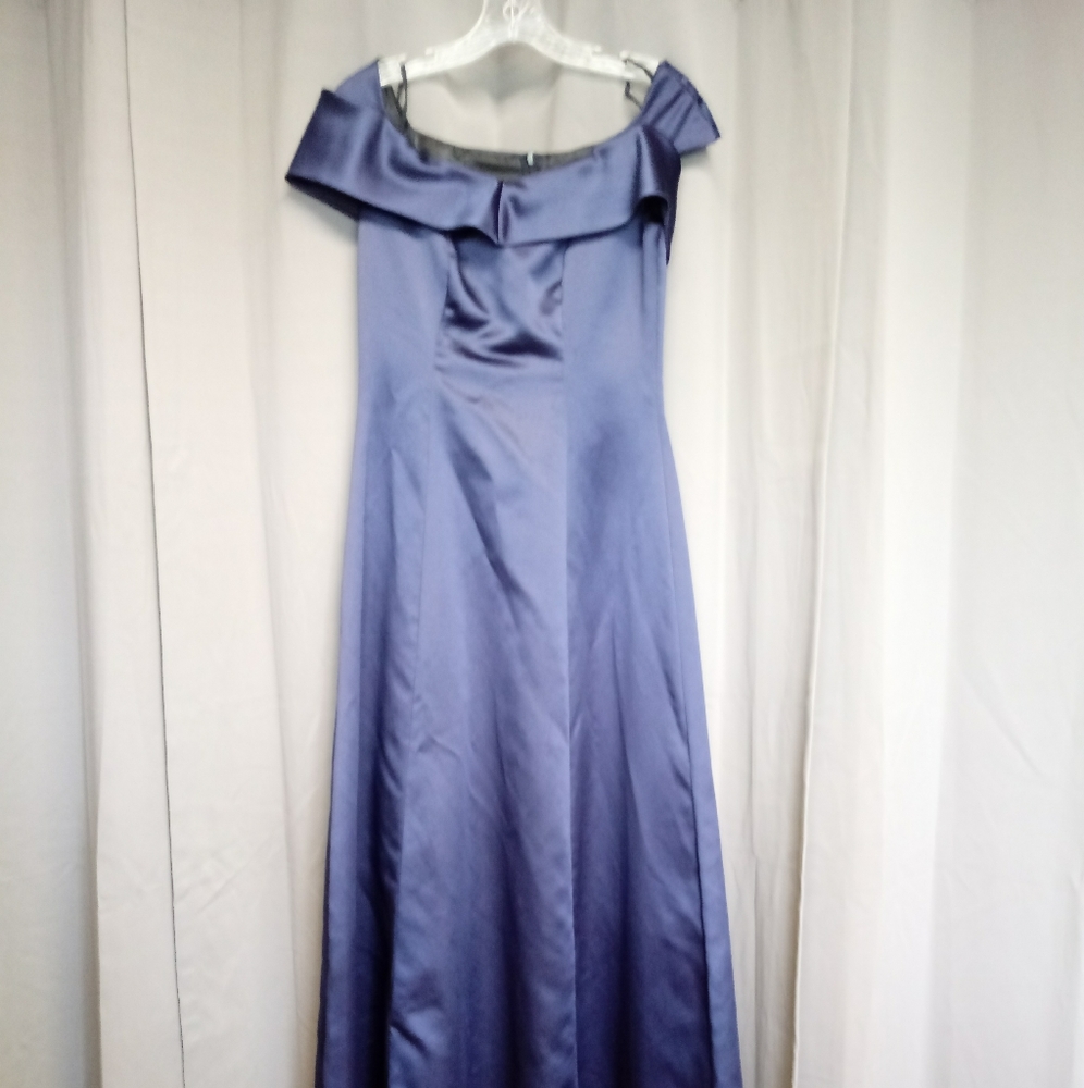 Long blue dress
